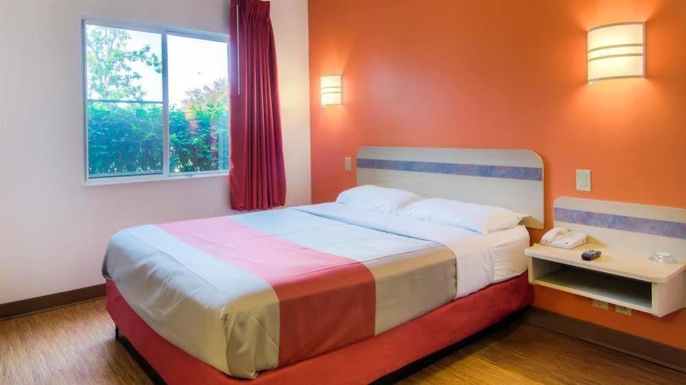 Motel 6-Conyers, Ga מראה חיצוני תמונה